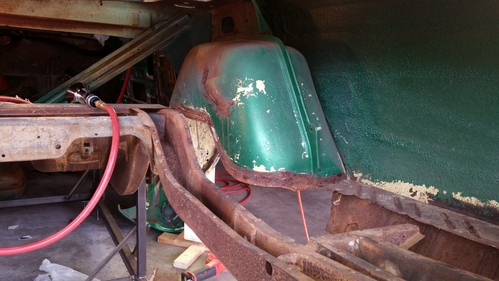 Rear Wheel House Removal (9).jpg