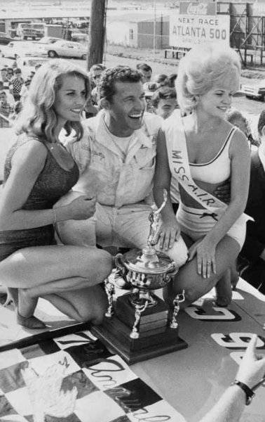 Richard Petty at Atlanta International Raceway.jpg