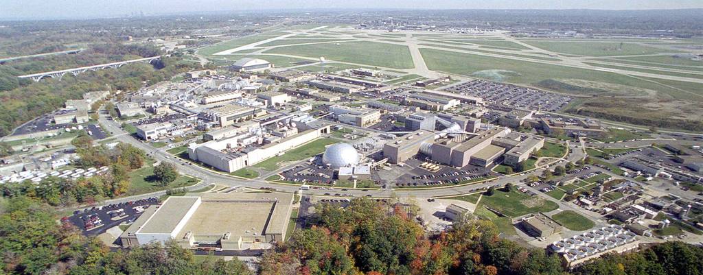 rsz-1280px_Aerial_view_of_Glenn_Research_Center_at_Lewis_Field.jpg