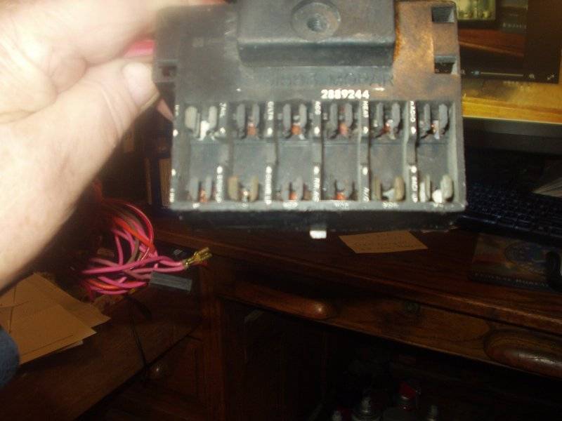 S-1-24 fuse box 3.JPG