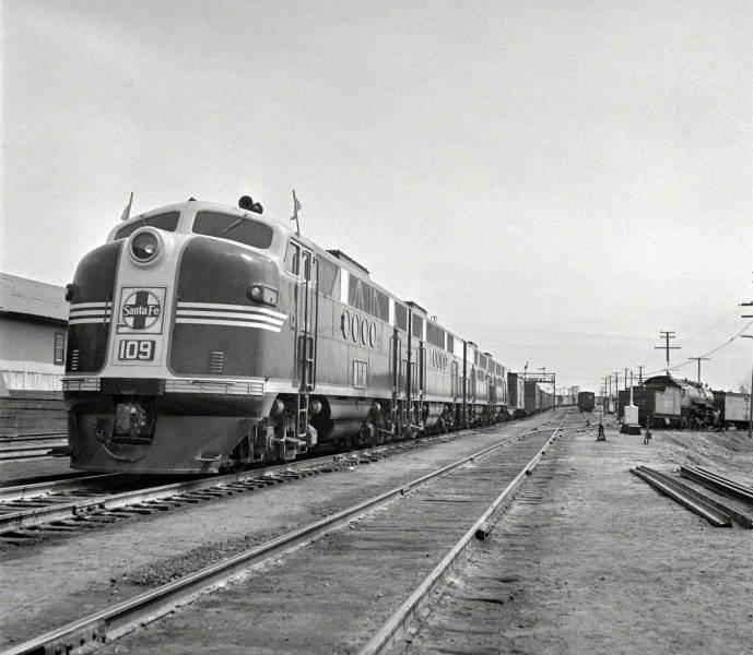 Santa Fe diesel locomotive entering Flagstaff westbound along the Atchison, Topeka & Santa Fe ...jpg