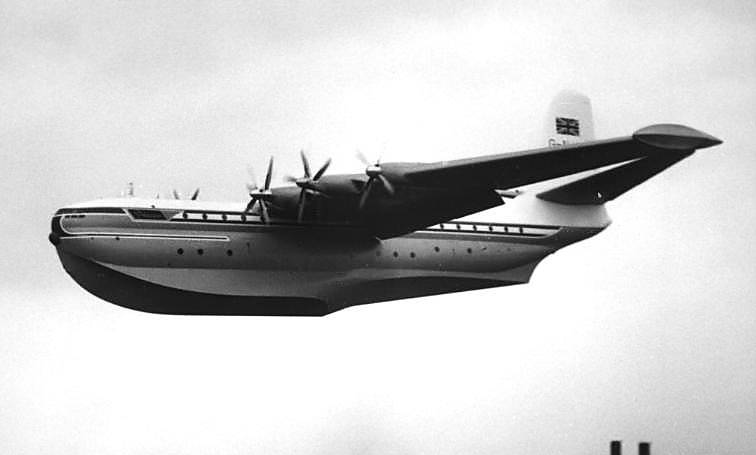 Saro_Princess_G-ALUN_Farnborough_1953.jpg