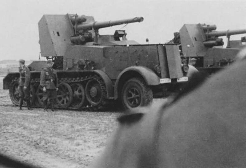 SdKfz_8_bunkerknacker_flak_88_halftracks.jpg