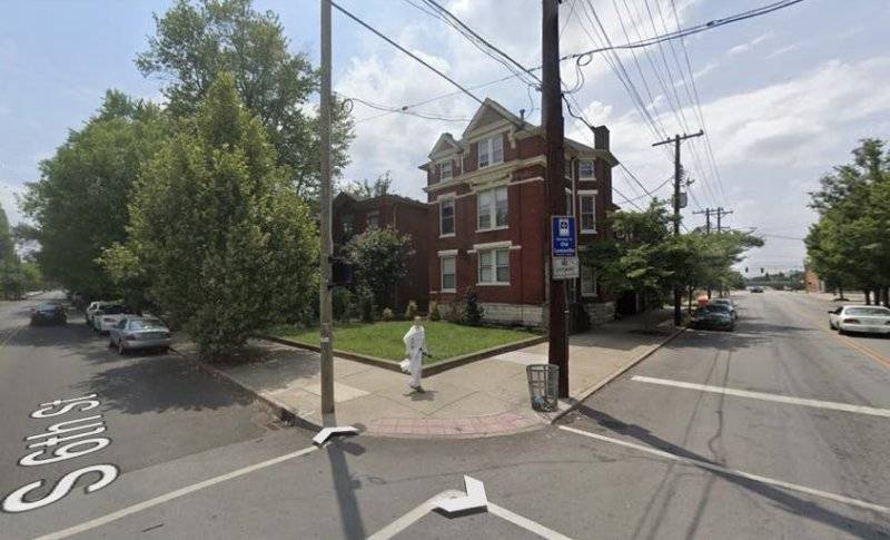 Service -  Gulf Station at West Oak & South 6th Streets, Louisville, Kentucky, Today.jpg