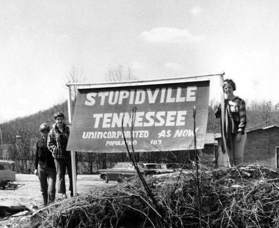 smiley-a-town-stupidville-tennessee-jpeg.jpg