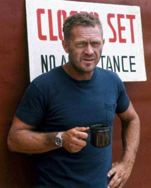 Steve McQueen #5 on set of Pappion.jpg