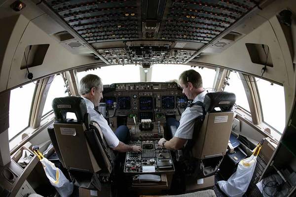 Stratolaunch-cockpit.jpg