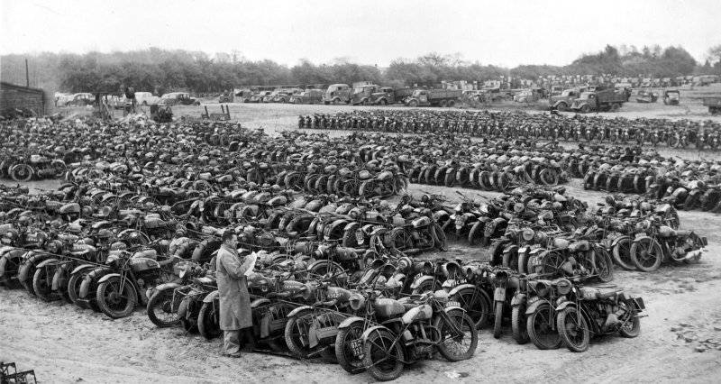 Surplus military motorcycles for sale in 1946.jpg