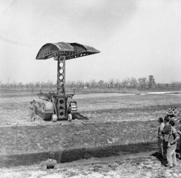 t-royal-tank-regiment-in-action-during-a-demonstration-in-the-mezzano-area-30-march-1945-651x640.jpg