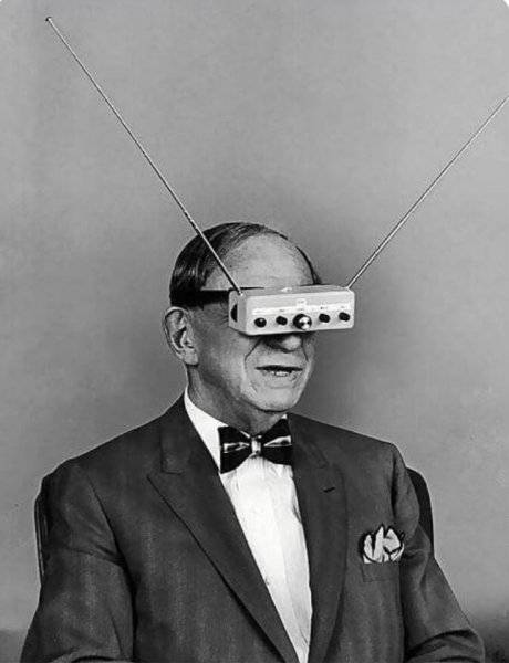 Television glasses in 1963.jpg