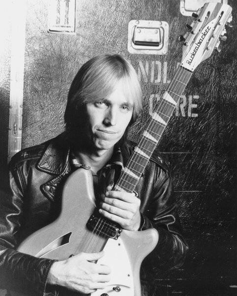 tom-petty-portrait-bw-1982-billboard-1240-822x1024.jpg