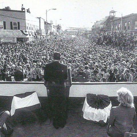 President Ronald Reagan speaks to the crowd that assembled on Bellevue Avenue in the center of Hammonton on Sept. 20, 1984 ||  Credit: Press of Atlantic City || For more photos from this week’s #tbt “presidents and candidates in N.J.” gallery— head...