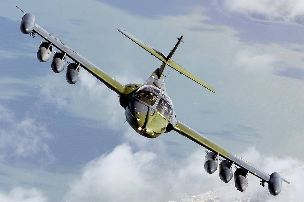 Uruguayan_Air_Force_Cessna_OA-37B_Dragonfly_%28318E%29_Lofting.jpg