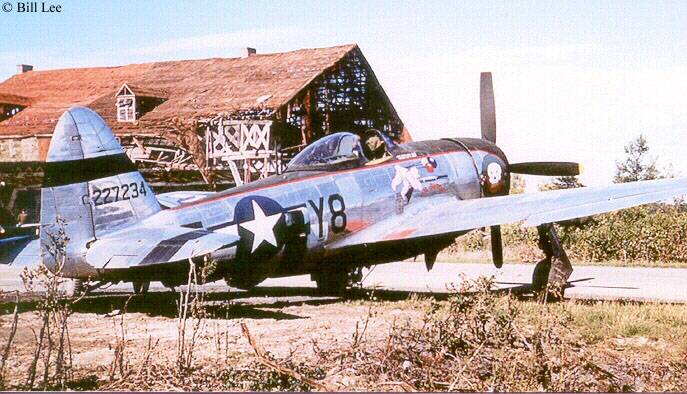 USAAF-42-27234-P-47D-Thunderbolt-Wartime-Color-404FG.jpg