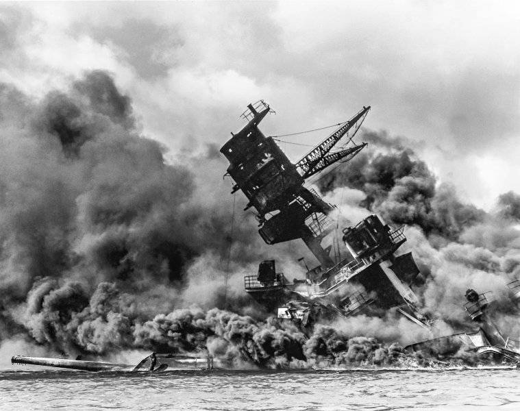 uss arizona.jpg