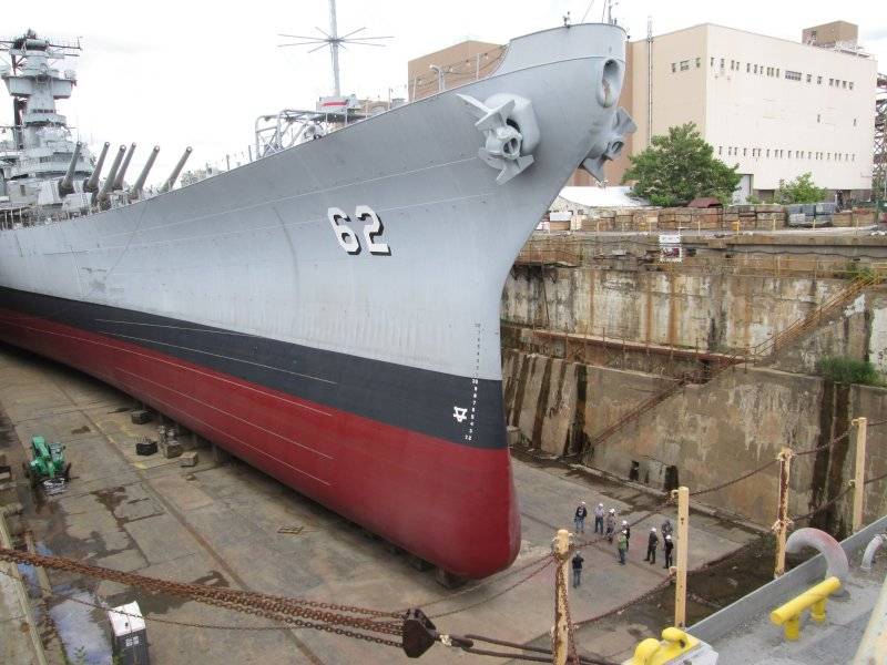 USS NEW JERSEY DRY DOCKING-21 THE BOW GROUND LEVEL.jpg