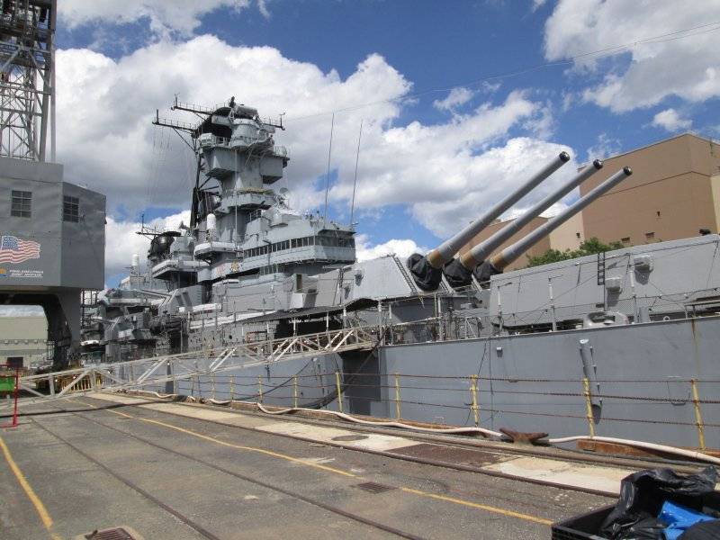 USS NEW JERSEY DRY DOCKING-24 GROUND LEVEL.jpg