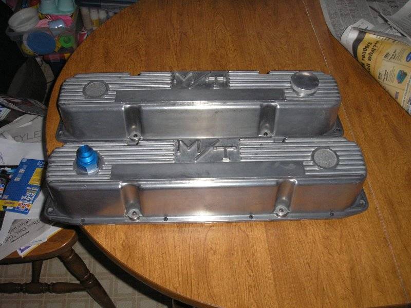 Valve Covers Oct 2006 4.jpg