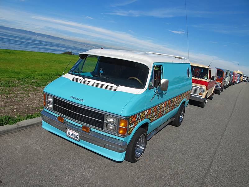 Vans-boogie-vans-surfer-vans-dodge-van-ford-van-chevy-van-street-vans.jpg