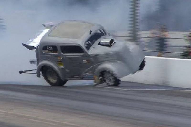 video-anglia-gasser-nearly-jumps-wall-tulsa-raceway-park-2018-05-16_12-18-46_981593.jpg