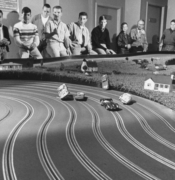 Vintage Slot Cars (1).jpg