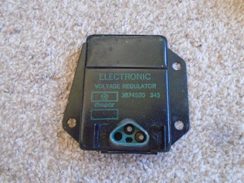 VOLTAGE REGULATOR 70.jpg