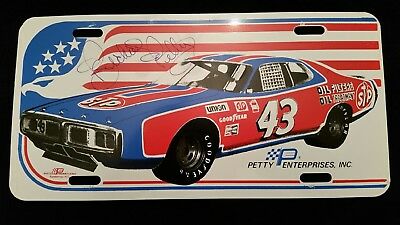 want to buy Richard-Petty 1974 Dodge Charger Vintage nascar license plate tag.jpg