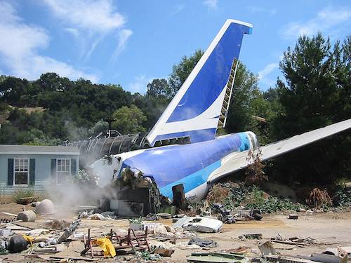 war-of-the-worlds-wwrecked-plane.jpg