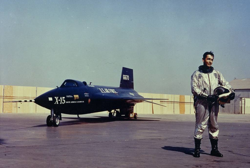 X-15-with-Scott-Crossfield-North-American-Aviation.jpg