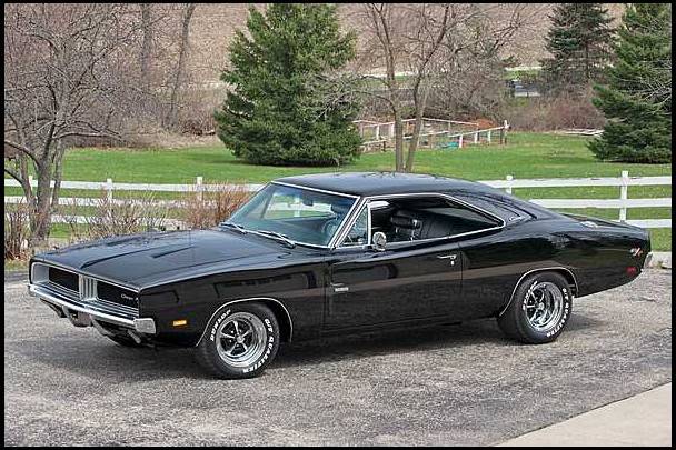 Zkq0Z%2bkNqjW6Q&riu=http%3a%2f%2fwww.dragzine.com%2ffiles%2f2011%2f06%2fmecum_69_hemi_charger_rt.jpg