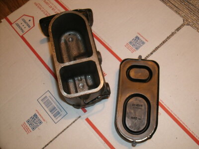 NOS Master cyl Glove box catch 014.JPG