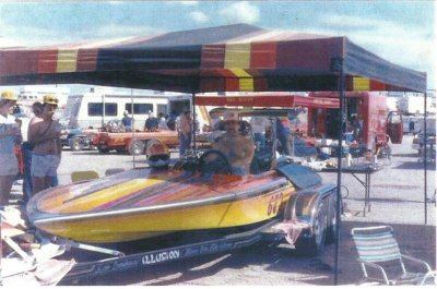 Terry Heininger's Hemi Dragboat Illusion2.jpg