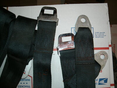 1970 seat belts 002.JPG