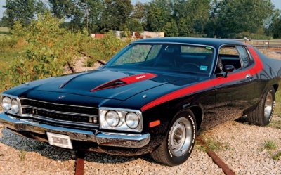 0706_mopp_01_z+1974_plymouth_road_runner+front_view[1].jpg