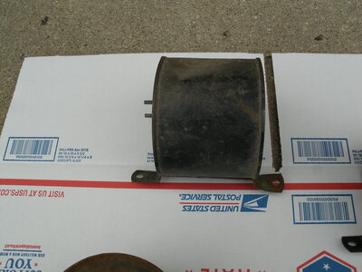 RR bump brkt vac cans 004.JPG