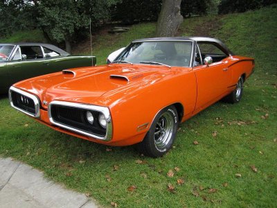 1280px-1970_Dodge_Coronet_Super_Bee[1].jpg