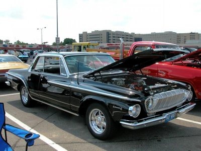 1962-Dodge-Dart-440-2-Door-Hardtop-with-413-Short-Ram-Max-Wedge-Black-fvr-2005-Dream-Cruise-N[1].jpg