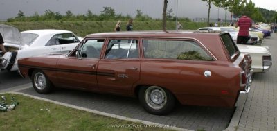 1970-belvedere-4door-station-wagon-013[1].jpg