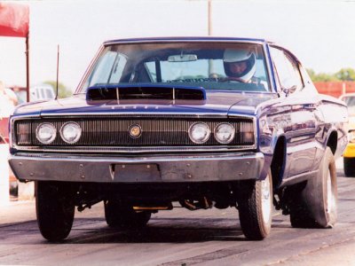 mopp_0409_01_z%201966_dodge_charger_1965_plymouth_barracuda%20dodge_charger[1].jpg