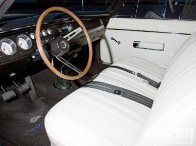 mopp_1008_07_o+1969_dodge_super_bee_original_a12+interior.jpg