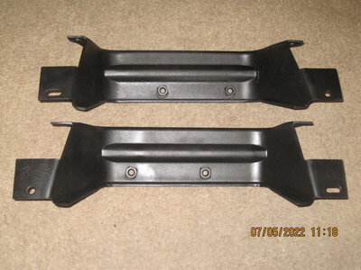 bumper brackets 002.JPG