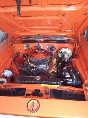 engine%20bay%20front[1].jpg