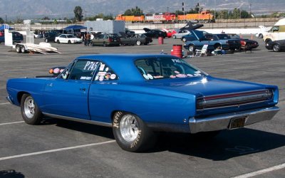 68 Roadrunner drag car QQ-1 medium blue.jpg