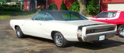 69 Dodge Super Bee White 640.jpg