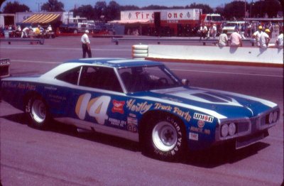 70 Super Bee Nascar #14 Les Snow.jpg