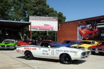 71 Charger Nascar World 600 pace car.jpg