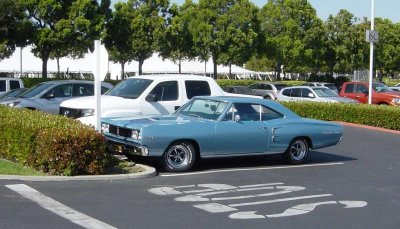 68 Coronet 500 light blue.jpg