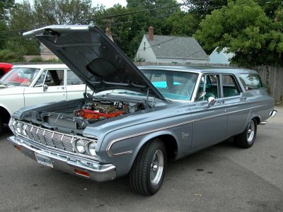 1964%20Plymouth%20Belvedere%20Station%20Wagon%20w-Modified%20426%20Short%20Ram%20Hemi%20Silver%2.jpg