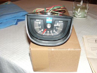 hood tach 008.jpg