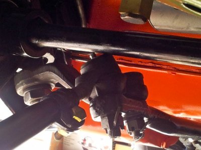 Tie rod clearance 1.jpg